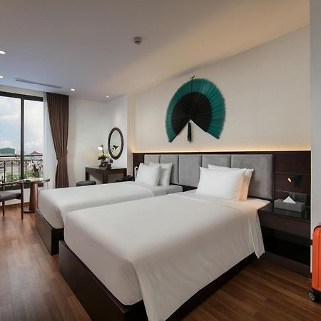 Hanoi Fiesta Hotel & Spa Zewnętrze zdjęcie