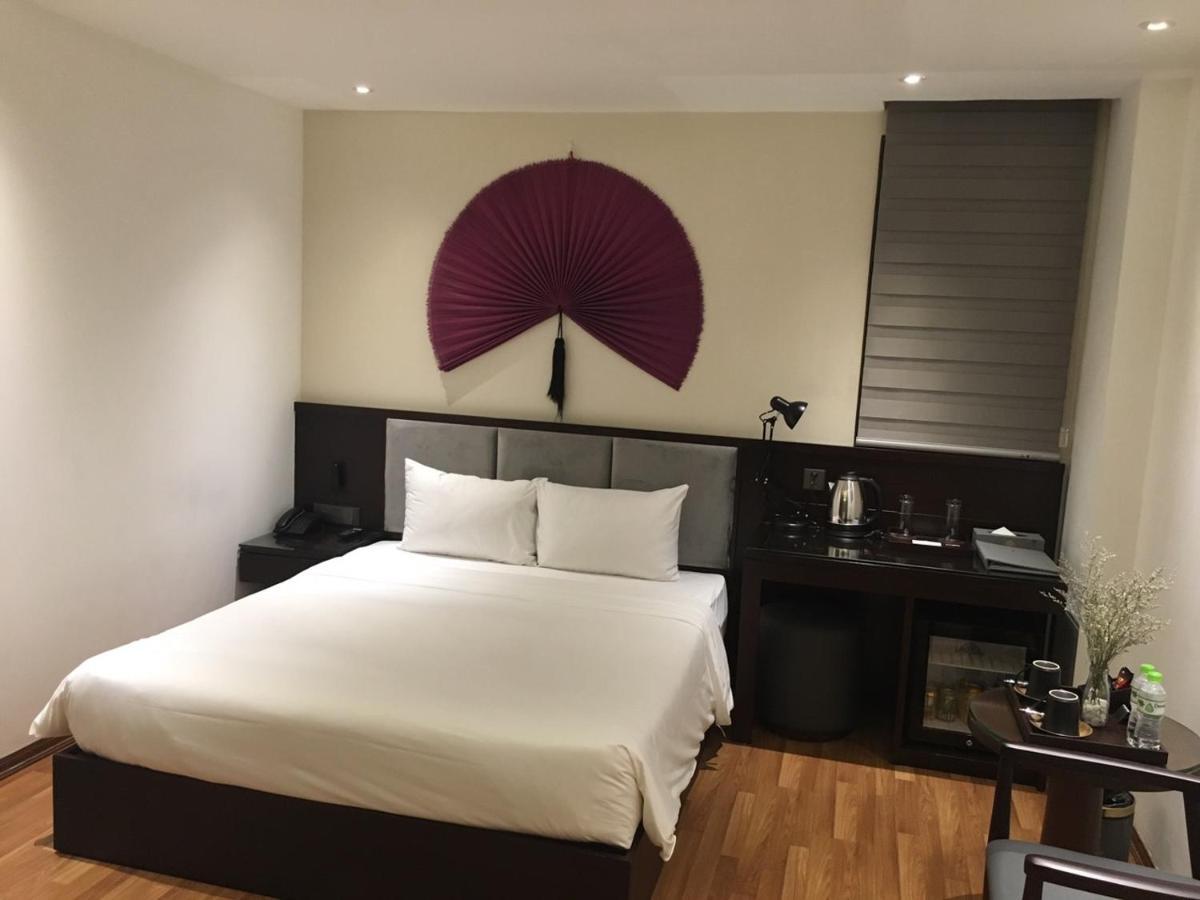 Hanoi Fiesta Hotel & Spa Zewnętrze zdjęcie